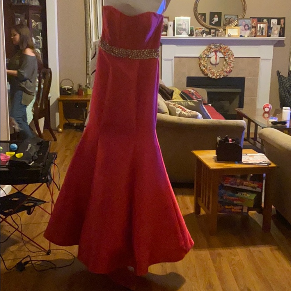 Strapless dress
